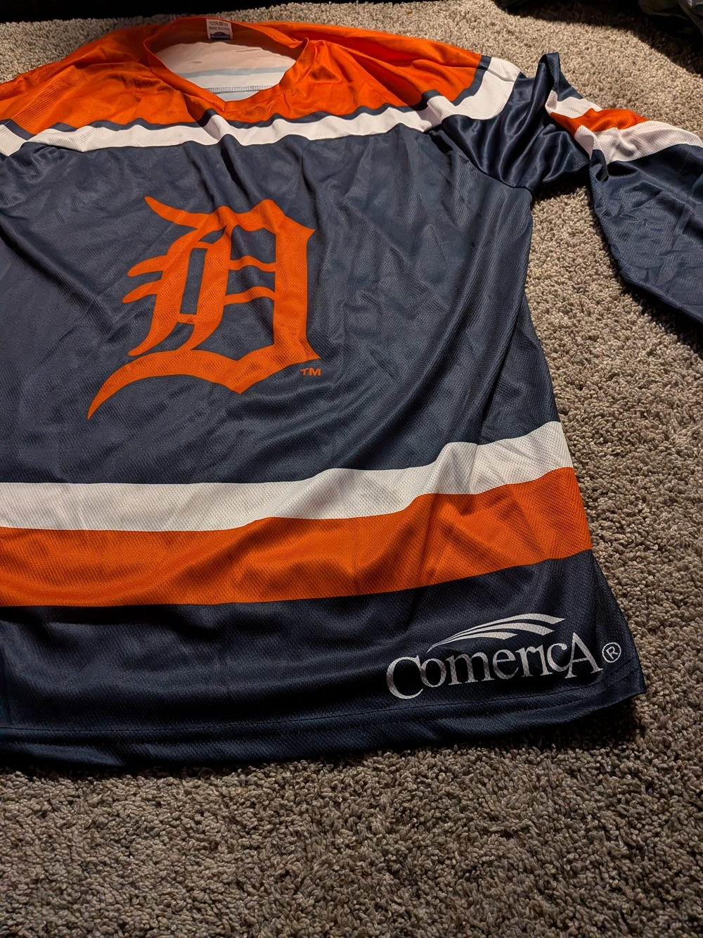 Men's Navy and Orange Detroit D Hockey Jersey - Picture 3 of 4